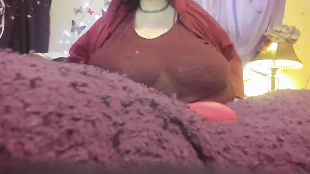 Snapshot of Alli_Kat chatting on February 2025 01:08:02 PM Alli Kat online show from February 2025 01:08:02 PM