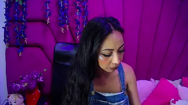 nathalia pink online show from May 2026 03:48:02 AM