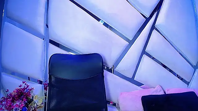 nathalia pink online show from March 2026 03:51:01 AM