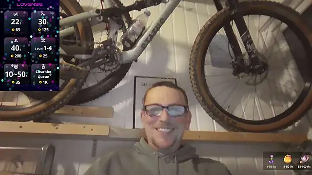 Snapshot of 420Curvybabe chatting on December 2024 08:12:02 PM 420Curvybabe online show from December 2024 08:12:02 PM