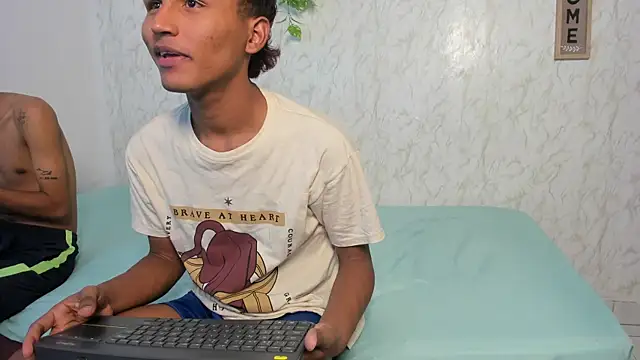 boys yourparty online show from April 2026 01:12:01 AM