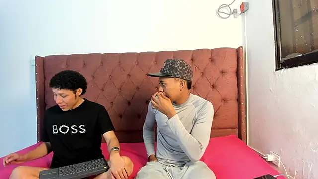 boys yourparty online show from December 2025 01:21:01 PM