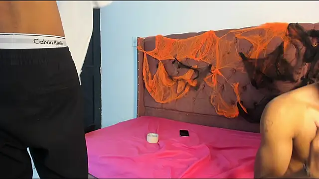 boys yourparty online show from October 2025 01:12:02 PM