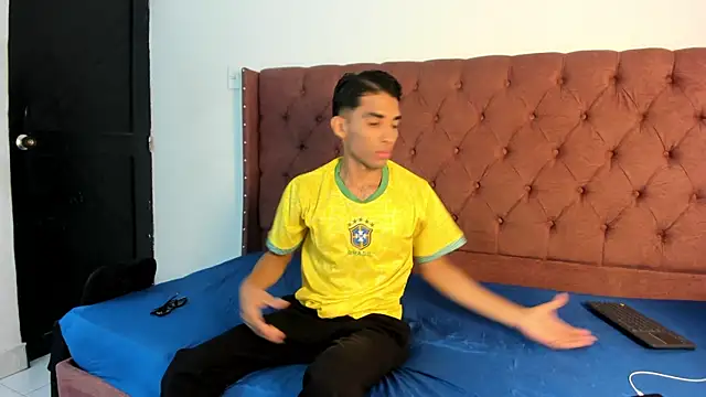 boys yourparty online show from September 2025 01:06:02 PM