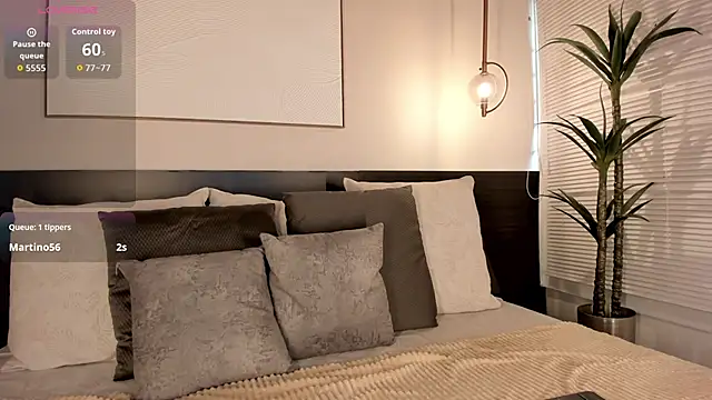 SophieBlake online show from November 2025 06:07:02 PM