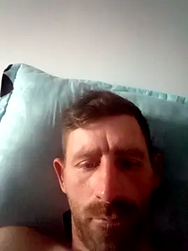 benalexa1992 online show from April 2026 04:33:01 PM