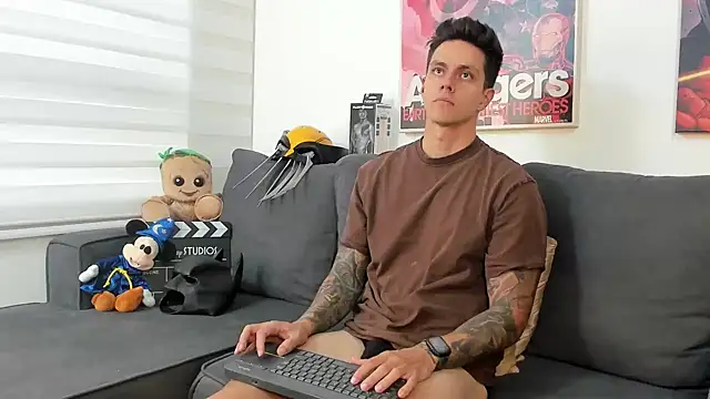 Snapshot of JeanBroc chatting on March 2026 07:25:02 PM JeanBroc online show from March 2026 07:25:02 PM