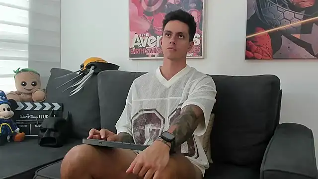 Snapshot of JeanBroc chatting on January 2026 07:34:01 PM JeanBroc online show from January 2026 07:34:01 PM