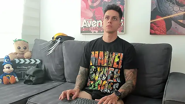 Snapshot of JeanBroc chatting on February 2026 07:33:01 PM JeanBroc online show from February 2026 07:33:01 PM