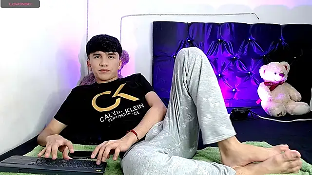 benji hoter online show from October 2025 09:51:02 PM