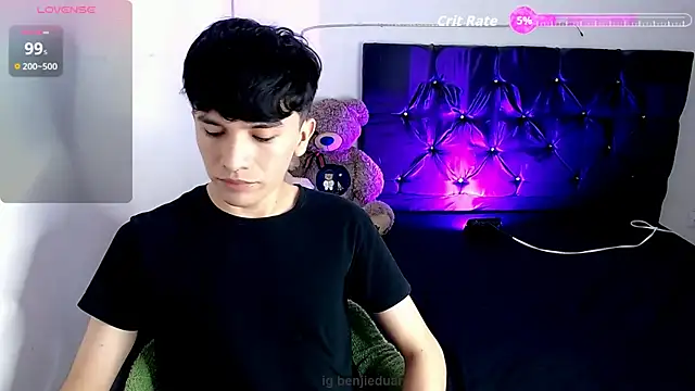 benji hoter online show from October 2025 10:06:01 PM