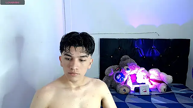 benji hoter online show from October 2025 11:04:01 PM