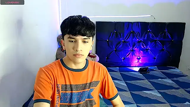 benji hoter online show from November 2025 10:03:01 PM