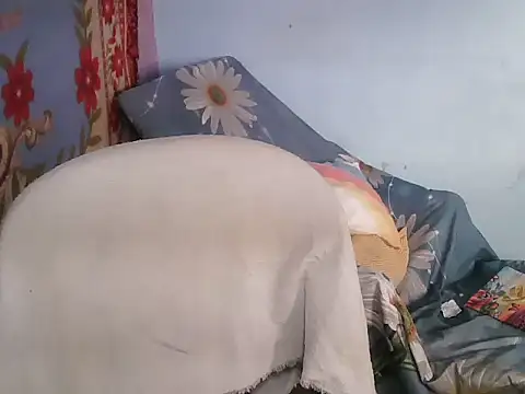 Katerine43 online show from December 2025 12:18:01 PM