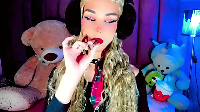 Snapshot of dollswit01 chatting on January 2026 03:48:02 PM dollswit01 online show from January 2026 03:48:02 PM