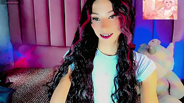 dollswit01 online show from April 2026 05:08:02 PM