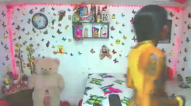 Snapshot of marianaoficial249701 chatting on February 2025 02:26:01 PM marianaoficial249701 online show from February 2025 02:26:01 PM