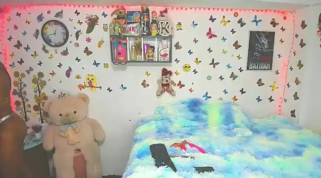 Snapshot of marianaoficial249701 chatting on January 2025 05:23:02 PM marianaoficial249701 online show from January 2025 05:23:02 PM