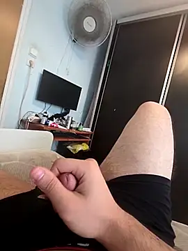 Chneor28 online show from February 2026 01:42:01 PM