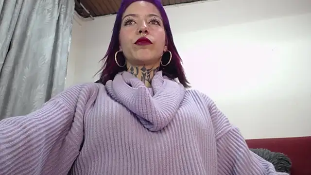 Snapshot of Scarllett_BDSM chatting on April 2026 05:58:02 AM Scarllett BDSM online show from April 2026 05:58:02 AM