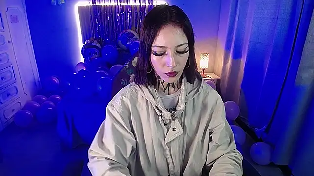 Snapshot of Scarllett_BDSM chatting on November 2025 06:06:02 AM Scarllett BDSM online show from November 2025 06:06:02 AM