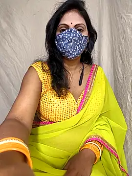 Snapshot of Lovely12streaming chatting on November 2025 05:33:02 AM Lovely12streaming online show from November 2025 05:33:02 AM