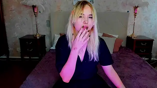 Iriska mini online show from September 2025 07:31:01 AM