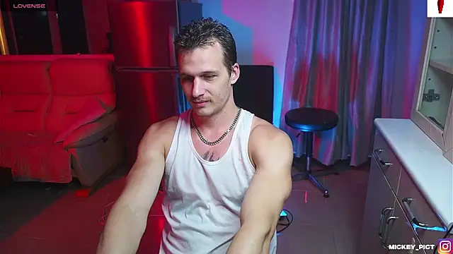 mickeypict online show from November 2025 06:50:02 AM