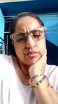 Yaya    11 online show from December 2025 09:53:01 PM