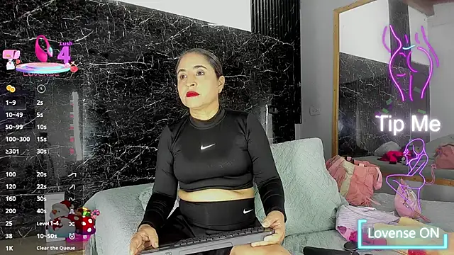 Yaya    11 online show from January 2026 04:16:02 AM