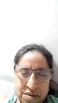 Yaya    11 online show from October 2025 06:18:02 PM