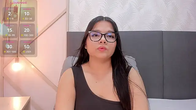 SophieHarris  online show from June 2026 06:53:02 PM