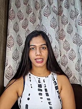 Garima G online show from February 2026 10:25:01 AM