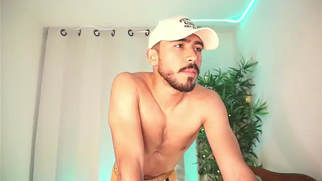 dam0n fr0st online show from March 2026 09:28:01 PM