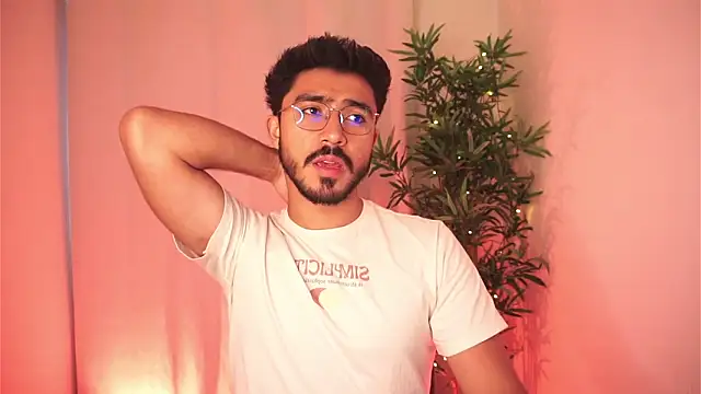 dam0n fr0st online show from December 2025 08:52:01 PM