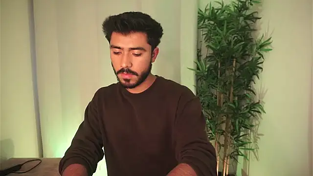 dam0n fr0st online show from March 2026 09:37:01 PM