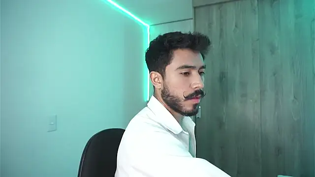 dam0n fr0st online show from December 2024 02:24:01 AM