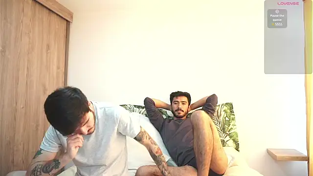 dam0n fr0st online show from January 2025 01:18:02 PM