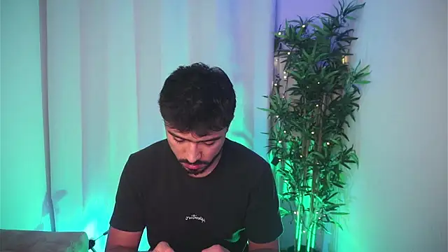 dam0n fr0st online show from May 2026 09:19:01 PM
