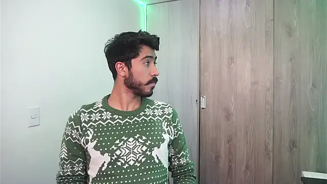 dam0n fr0st online show from December 2024 10:29:02 PM