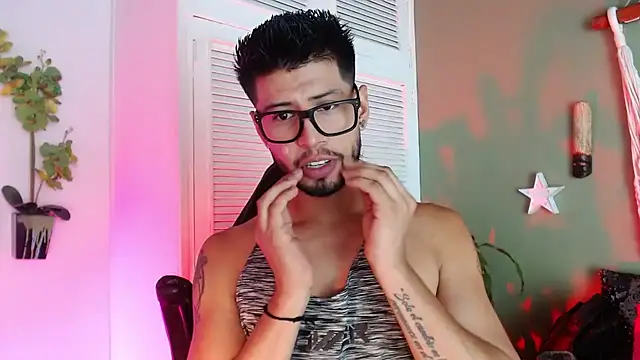 Colby brown03 online show from November 2025 07:30:01 PM