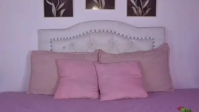 AnneGagner online show from September 2025 11:00:02 PM