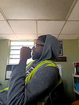 Snapshot of Txdarkmeat74 chatting on November 2025 06:08:01 PM Txdarkmeat74 online show from November 2025 06:08:01 PM