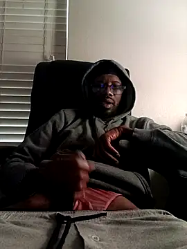 Snapshot of Txdarkmeat74 chatting on December 2025 01:56:01 PM Txdarkmeat74 online show from December 2025 01:56:01 PM