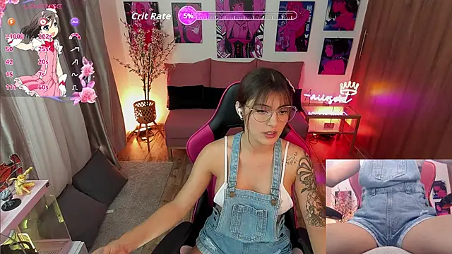 Snapshot of annieesweett chatting on September 2025 06:47:01 PM annieesweett online show from September 2025 06:47:01 PM