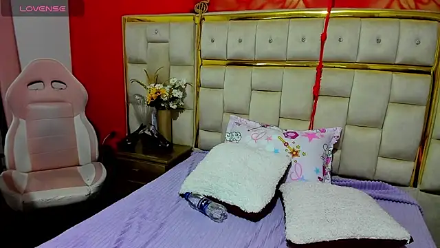 stripcharming  online show from September 2025 02:48:01 PM