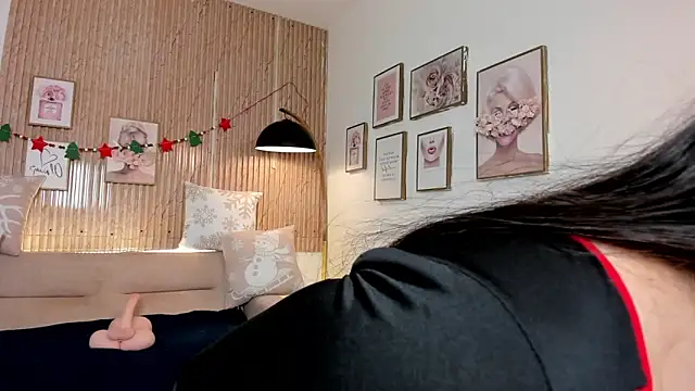 Eliz jane online show from December 2025 01:22:02 PM