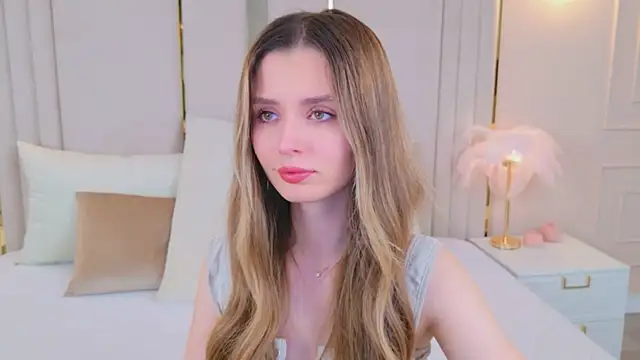 MarybethSnow online show from December 2025 05:08:01 PM