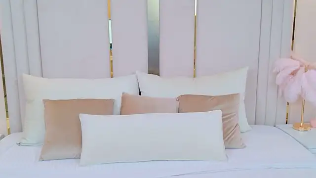 MarybethSnow online show from February 2026 05:12:02 PM