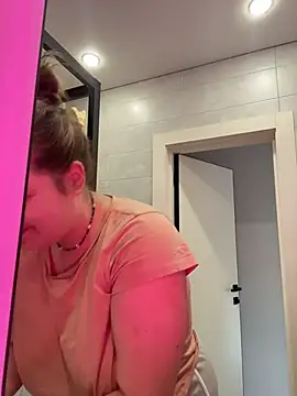 SuzieMurray online show from November 2025 08:19:02 AM